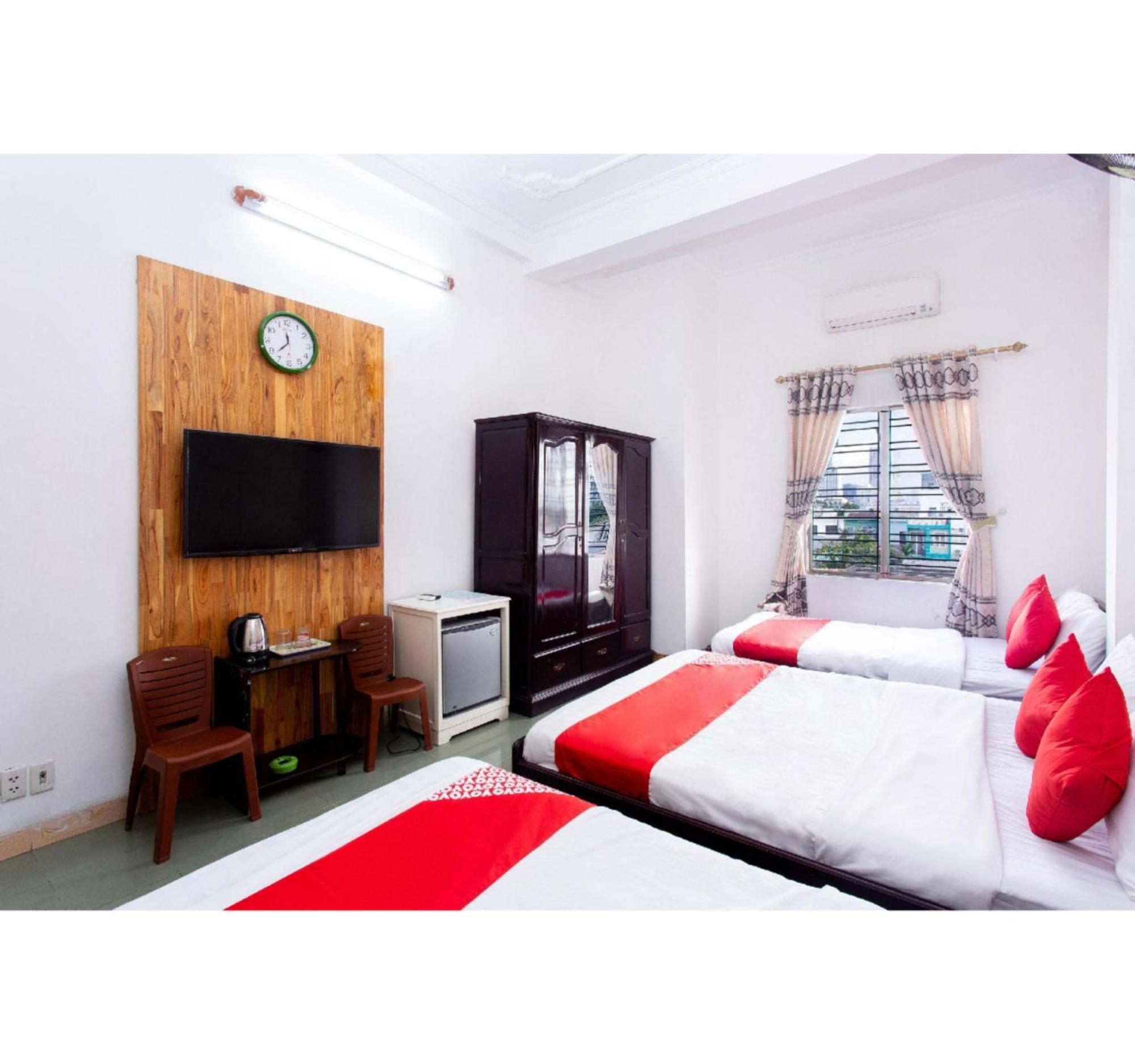 Oyo 553 Truong Giang Hotel Da Nang Buitenkant foto