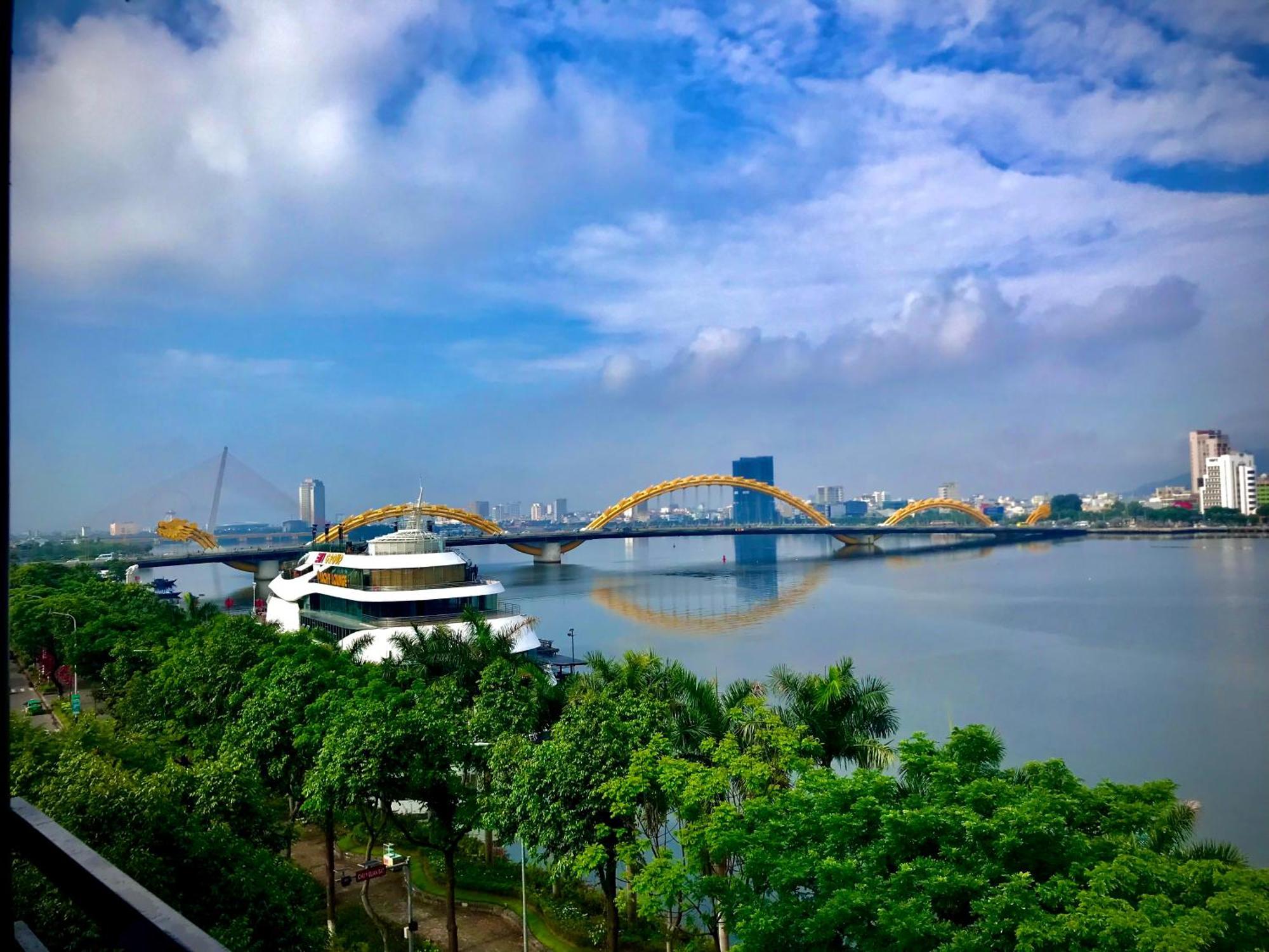 Oyo 553 Truong Giang Hotel Da Nang Buitenkant foto