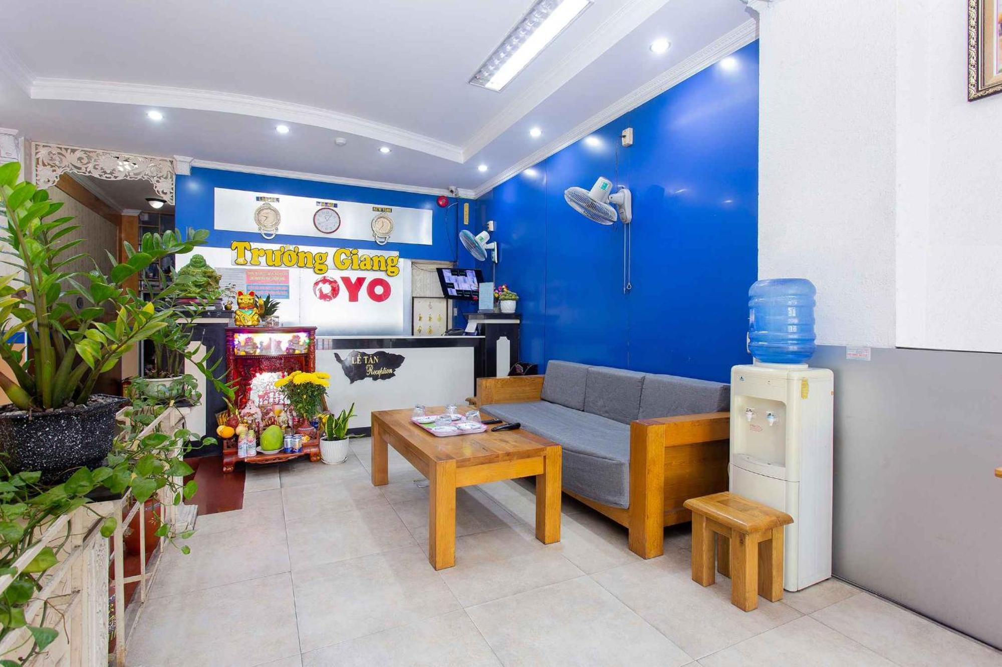Oyo 553 Truong Giang Hotel Da Nang Buitenkant foto