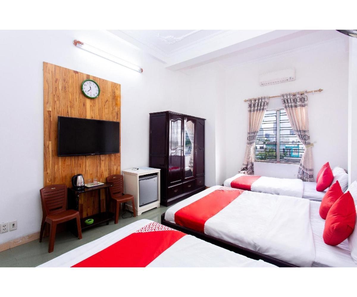 Oyo 553 Truong Giang Hotel Da Nang Buitenkant foto
