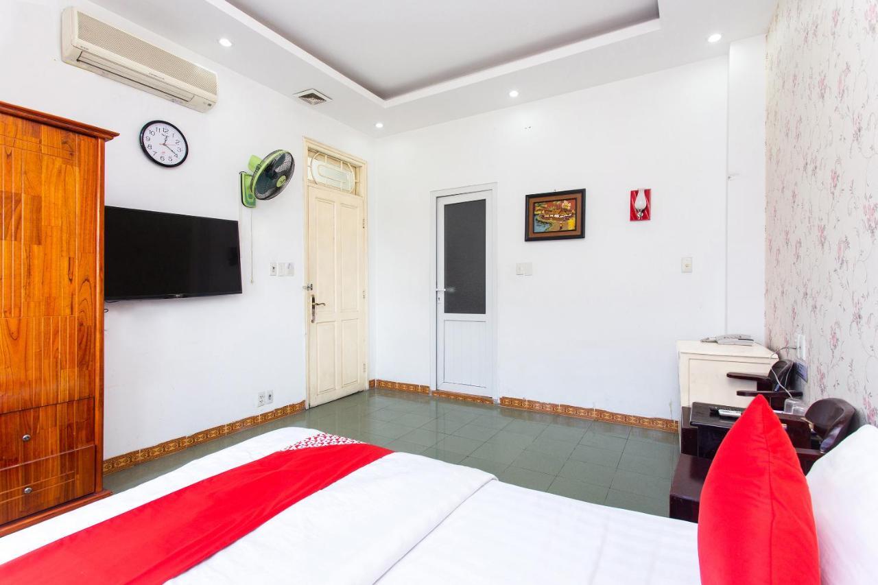 Oyo 553 Truong Giang Hotel Da Nang Buitenkant foto